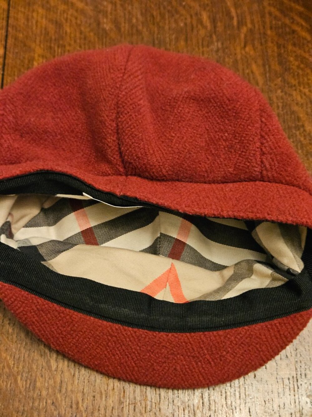 Vintage Women's Burberry Newsboy Hat. 100% Wool Size Medium - Picture 5 of 5